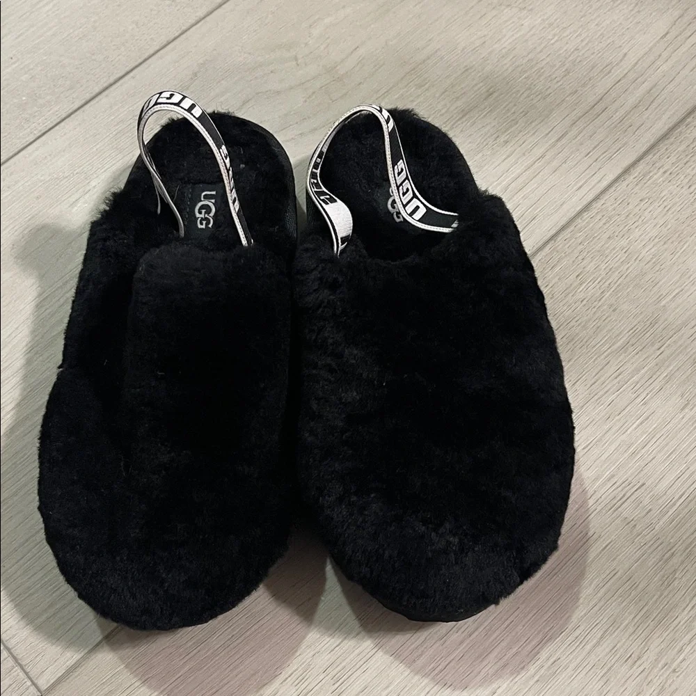 UGG Kids' Black Fuzzy Slippers